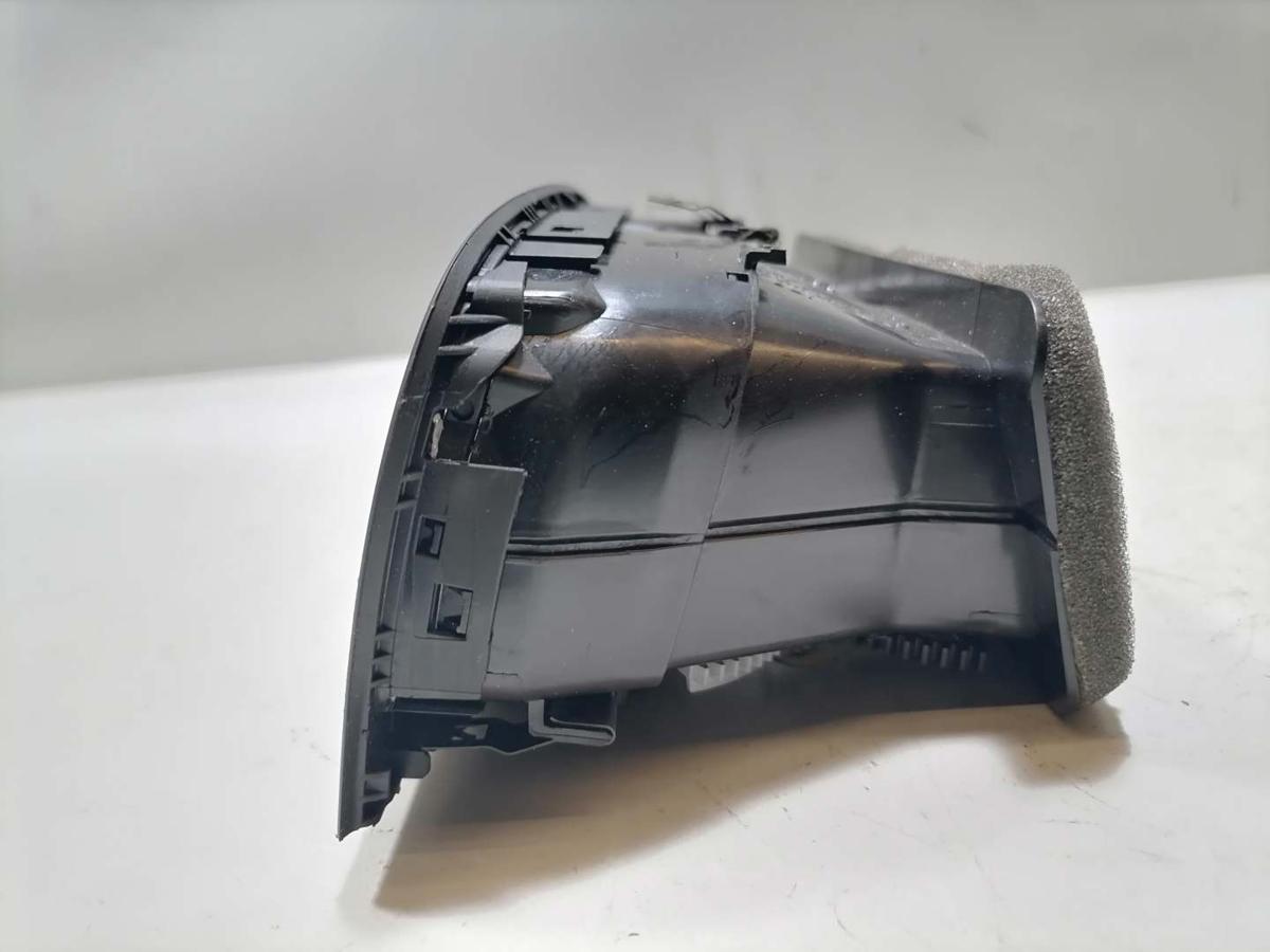 VW Golf 6 original Luftdüse Luftausströmer Armatrenbrett Mitte Bj.2009